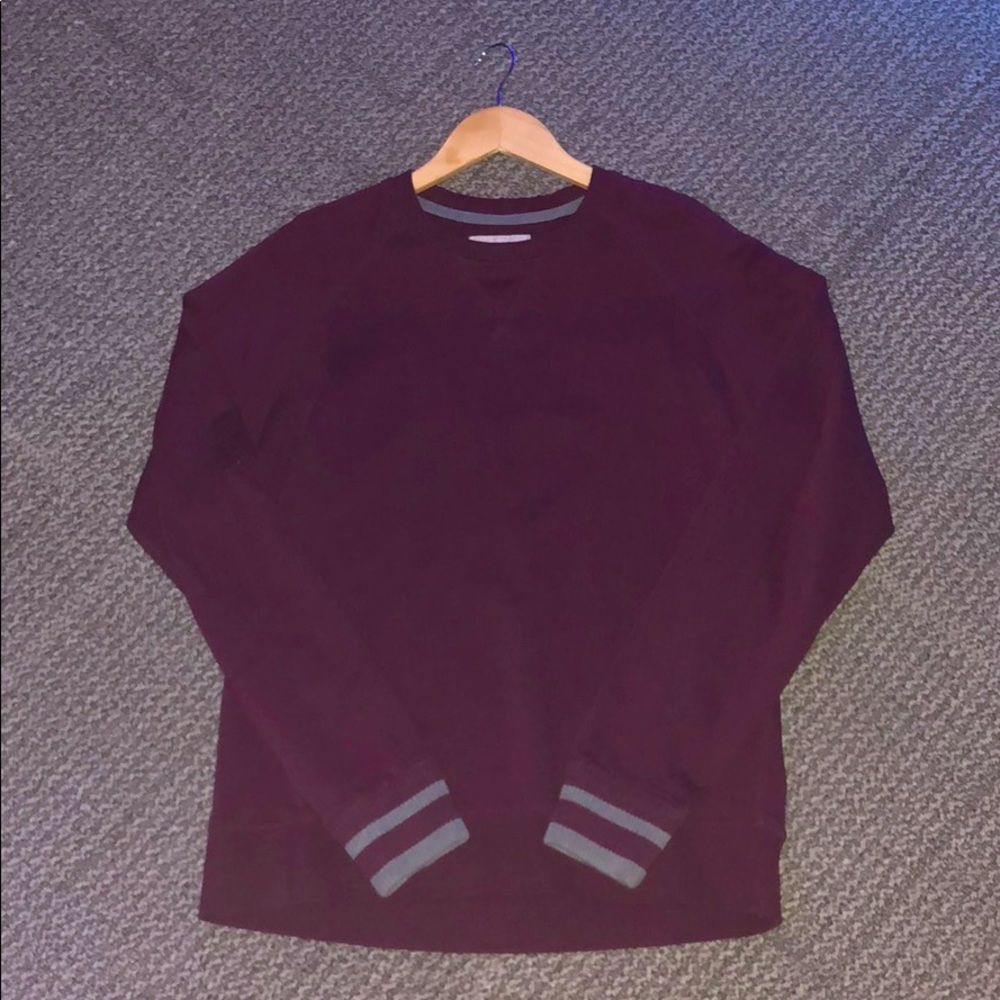American Eagle Maroon Crewneck Sweater